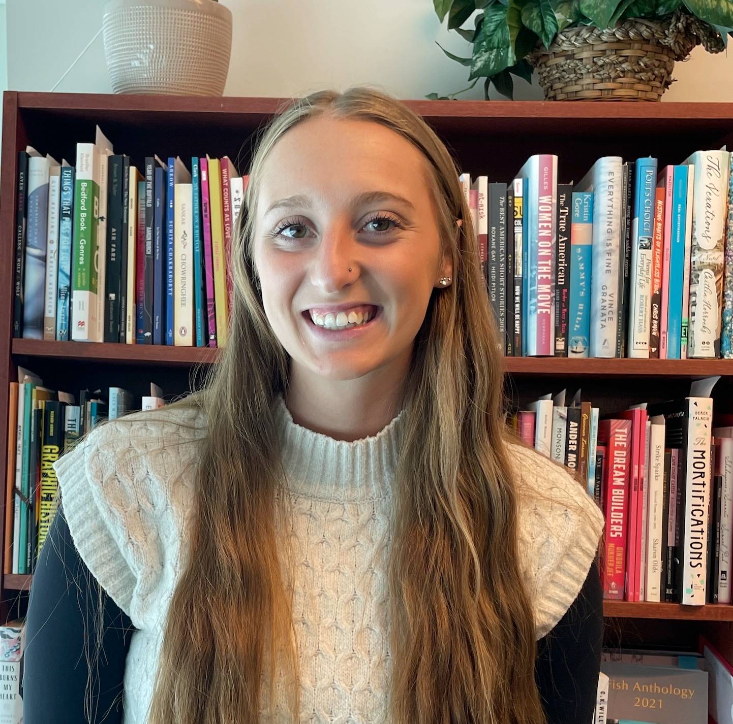 Headshot of Chloe Ward